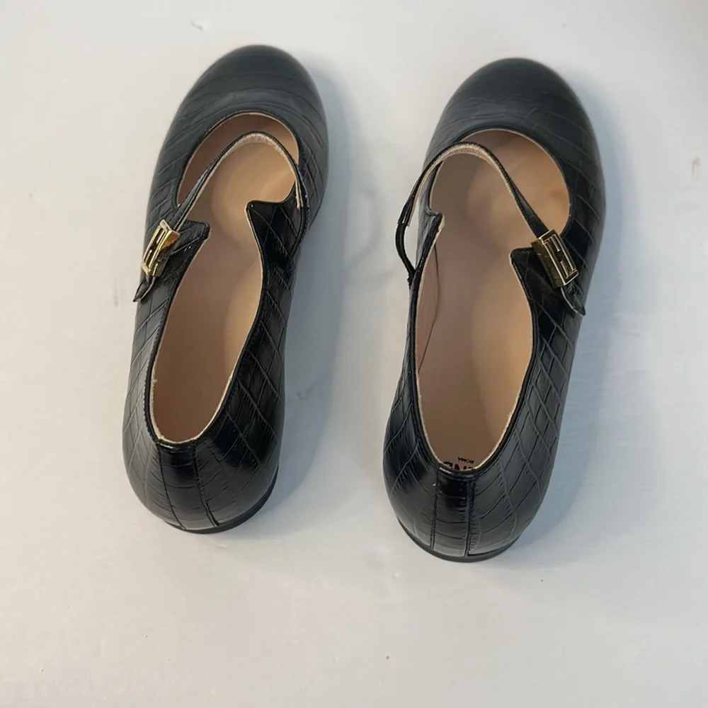 FENDI New Kids cute Black Leather Shoes in size 36 100% Authentic